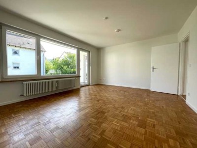 E & Co. - Helle, renovierte 3-Zimmer Wohnung mit sonniger Terrasse in Oberschleißheim