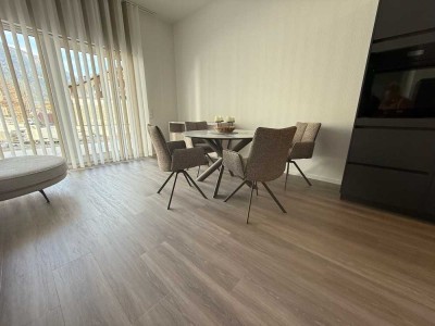 ZENTRAL WOHNEN AUF ZEIT ! Erstbezug-Neubau-3-Zimmer-Terrassenwohnung, luxuriös möbliert