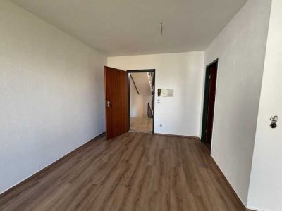 *schöne 1-Zimmer Wohnung mit Balkon in Weingarten zu vermieten!*