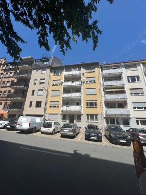 Charmante 2-Zimmer-Wohnung mit Doppelbalkon in Top-Lage  St.Jobst (5)