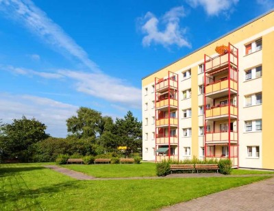 "Seniorengerechtes Servicewohnen" Einbauküche, Duschbad, Balkon und Fahrstuhl...!!!