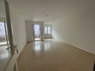 Nette 3-ZKB-Wohnung mit Balkon ab sofort zu vermieten