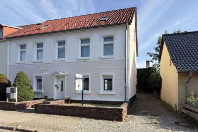 Sanierte 3-Zimmer Erdgeschosswohnung in fußläufiger Entfernung zur Innenstadt