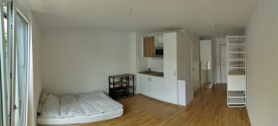 Moderne 1-Zimmer Terrassenwohnung mit Aufzug in Freimann