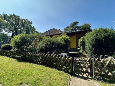 Idyllisches Einfamilienhaus am Waldrand mit großem Garten