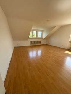 Sonnendurchflutete 3 Zimmerwohnung Hofheim