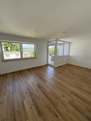 Erstbezug nach Sanierung! Tolle 4-Zimmer Wohnung in Siegen-Eiserfeld