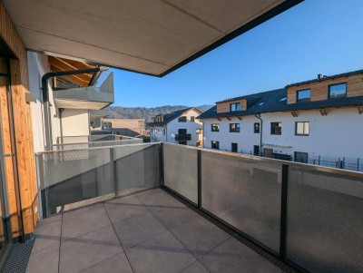 Bezugsfertig - großzügige 3 Zimmer Erstbezugs-Wohnung mit Balkon im Ortszentrum Hallwang!