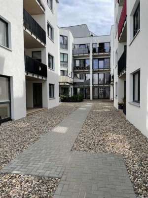 2 Zimmer Wohnung mit Balkon und EBK