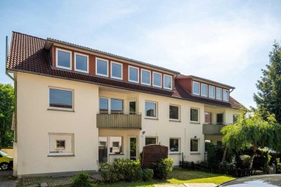 Wir renovieren für Sie! 5 Zimmer Wohnung mit Balkon und Einbauküche in Zeven