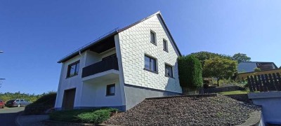 Gemütliches und sehr gepflegtes Wohnhaus mit Blick auf die Kasselburg