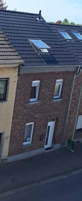 Günstiges, modernisiertes 4-Raum-Reihenhaus in Jülich