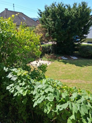 4-Zi-Wohnung mit großem Garten, Südbalkon, Garage + Stellplatz in ruhiger Lage