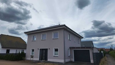 Moderne Stadtvilla mit gehobener Ausstattung in stadtnaher Lage