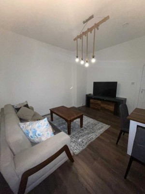 Moderne & voll möblierte 2-Zimmerwohnung mit Balkon in Berlin-Tempelhof – top Lage, ideal für Paare