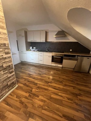 Ansprechende und gepflegte 2-Raum-Dachgeschosswohnung in Brake (Unterweser)
