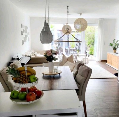 Lichtdurchflutetes Reihenmittelhaus in Familiensiedlung