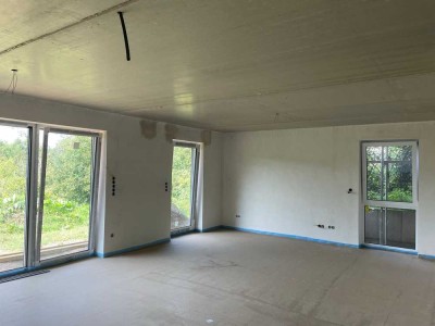 Geschmackvolle 4-Zimmer-Erdgeschosswohnung mit gehobener Innenausstattung und Terrasse in Mechernich