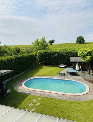 Exklusives Anwesen mit Pool, Sauna & ELW. 30-40 Min. bis Mainz / Wiesbaden, 60 Min. bis Frankfurt