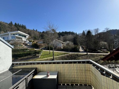 Bezugsfreie, moderne 3-Zimmer-Wohnung mit Balkon in ruhiger Lage von Waldkirch