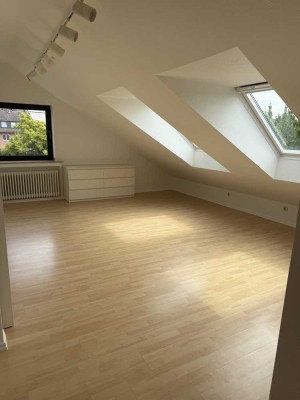 Helles möbliertes Apartment inkl. Einbauküche