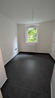 TOP sanierte 3 Zimmer Wohnung in sehr ruhiger Lage!!