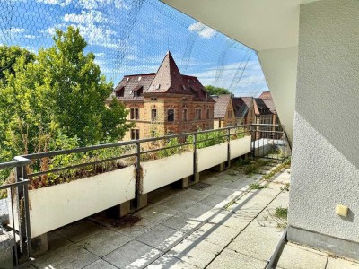 Erstbezug nach Renovierung_Helle offen gestaltete Wohnung mit Terrasse