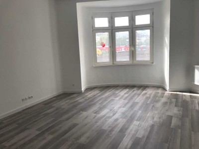 Sanierte Altbauwohnnung 5-Zimmer Wohnung in zentraler Lage