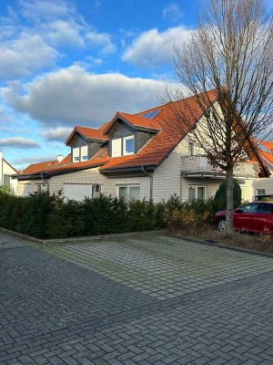 Großzügige 3-Zimmer Whg mit Balkon in toller Lage