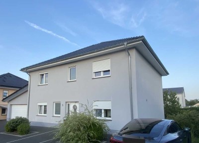 Großzügiges Einfamilienhaus lädt zum Wohnen und Leben ein!