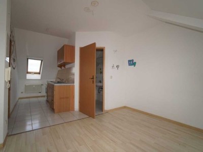 2x Zimmer Wohnung ink.Küche‼️Zum Vermieten‼️NEU RENOVIERT. 250 EURO