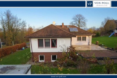 Einfamilienhaus mit Einliegerwohnung in frisch teilrenoviertem Zustand