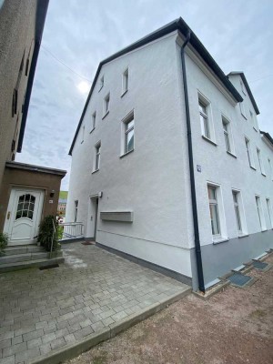 3-Zimmer-Wohnung DG 75 qm - Erstbezug nach Sanierung in Schönheide