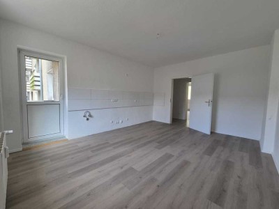 Renovierte 3-Zimmer-Wohnung mit Balkon!