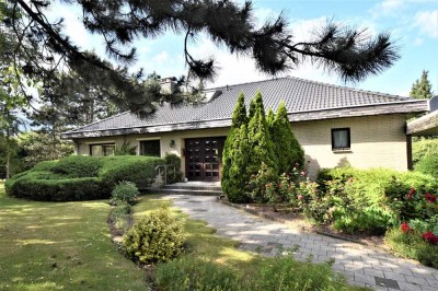 Geräumiger Bungalow auf idyllischem Grundstück in Nordsteimke