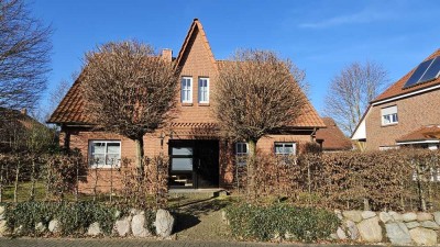 Charmantes Einfamilienhaus mit Friesengiebel in ruhiger Lage in Pattensen Mitte