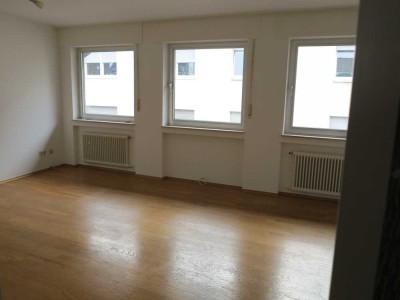 Helle 2-Zimmer-Wohnung im 2. OG in Brühl, Innenstadt