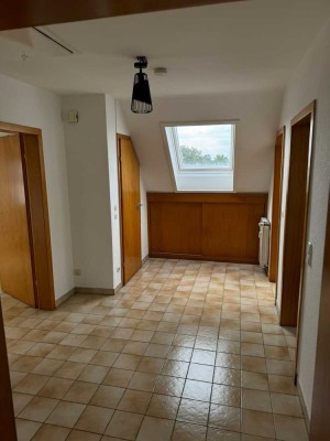 700 € - 67 m² - 2.0 Zi.