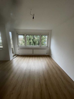 Helle 3-Zimmer Wohnung im 4.OG in-Bremen-Mittelhuchting