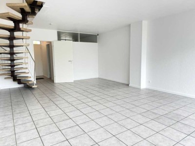 Helle und teilsanierte Maisonette-Wohnung in Willich-Neersen!