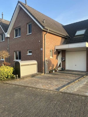REDUZIERT !!!  Provisionsfrei, Doppelhaushälfte mit Garage in 41812 Erkelenz-Lövenich
