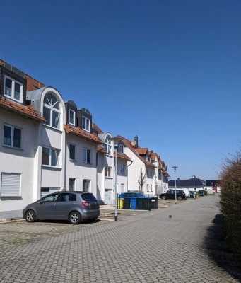 Schöne 1,5 Zi-Maisonette-WE mit Südbalkon, EBK, Bad mit Wanne+Dusche, Fußbodenhzg. in Queis