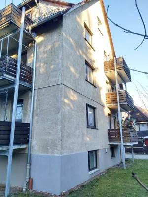 Vermiete hier in Bad Harzburg, Zentrumsnähe ein kleine Etagenwohnung mit Balkon. Kleine Küche ist da