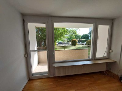 Frisch renovierte 3-Zimmer-Wohnung (83 qm) mit Balkon und TG-Stellplatz in bester Lage von Bensheim