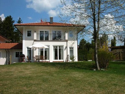 Feldafing - Mediterrane 9 Zimmer 360 m2 Familien-Villa auf 4.200 m2 Parkgrundstück zu vermieten
