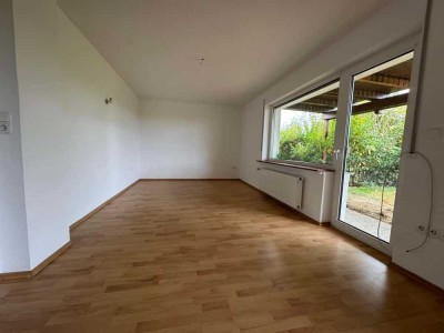 Helle 2,5-Zimmer Wohnung mit Garten in Alleinlage in Zilshausen