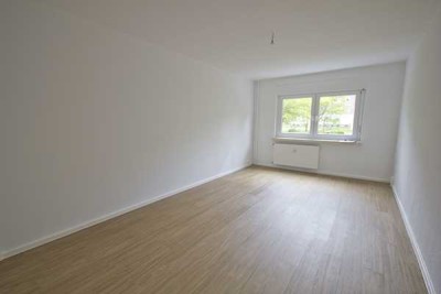 Nachnutzer gesucht! 1-Zimmerwohnung mit Dusche & Balkon