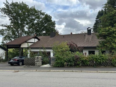 Großzügiges 9-Zimmer Haus mit Einliegerwohnung  in Bad Alexandersbad