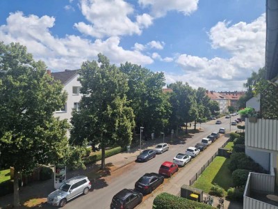 Frisch sanierte 38m² 1-Zimmer-Wohnung mit großem Balkon