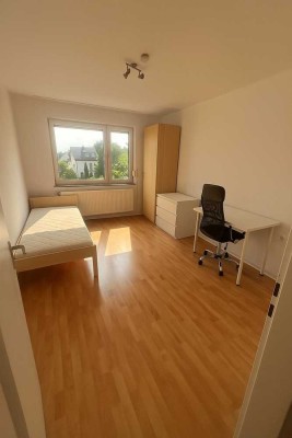 Charmante WG in Buschdorf - Lichtdurchflutetes Zimmer und Gemeinschaft pur!